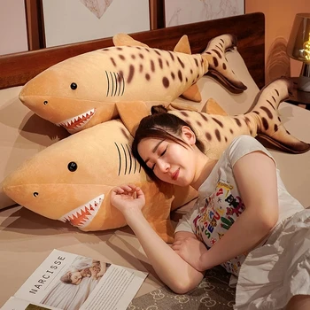 120cm Gigante dos desenhos animados Bonitos Tubarão de Pelúcia, Travesseiro Sono Brinquedos de Pelúcia Speelgoed Animal Macio Bonecas para crianças, Crianças de Presente de Aniversário