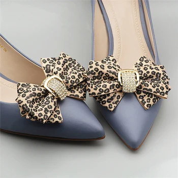 Casamento elegante Clips de Sapato de estampa de Leopardo Strass Arco Sapato Decoração de Festa de Casamento sapatos de Saltos Acessórios para Mulheres Meninas 2 Pcs
