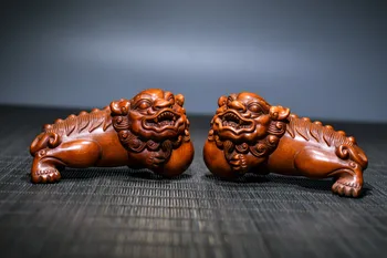 Chinês escultura em madeira boutique buxo leão bola de enfeites para a decoração home par