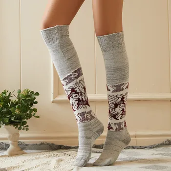 Novo no outono inverno engrossado Terry longo tubo joelho meias para mulheres da base de dados de harajuku alta tubo de Pelúcia bezerro de meias quentes meninas femenina