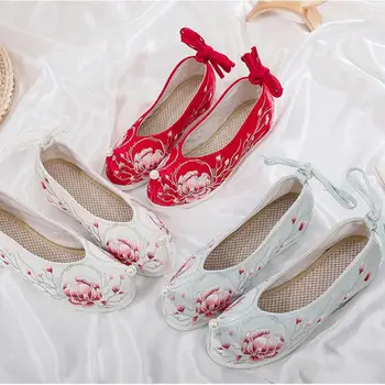 Primavera E Verão De Televisão Bordado Sapatos De Senhora Estilo Chinês Para As Mulheres Hanfu Combinar Sapatos Femininos Vintage Elegante Interior De Reforço De Sapatos